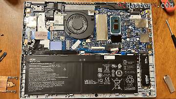 Acer Spin 3  SP313-51N Opened